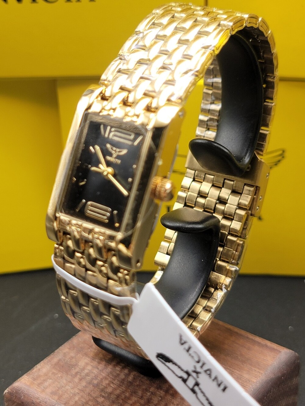 NEW 🌹 Specialty I by Invicta Women's Gold Watch Model 69900 Black Dial 20.5mm